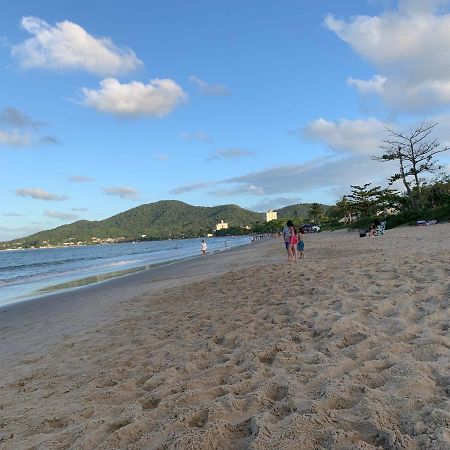Apto E Suites Praia Do Itapocoroi Penha  Εξωτερικό φωτογραφία